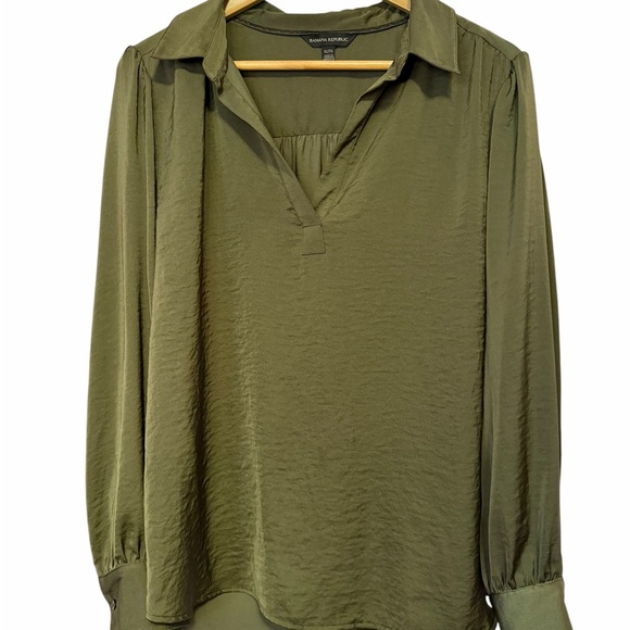 Banana Republic Olive Green Blouse - Picture 2 of 5
